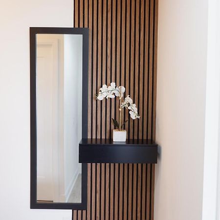 Modern Luxury Waterfront Condo Mississauga Extérieur photo